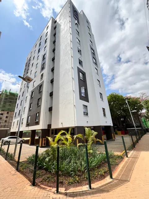 237 Garden City