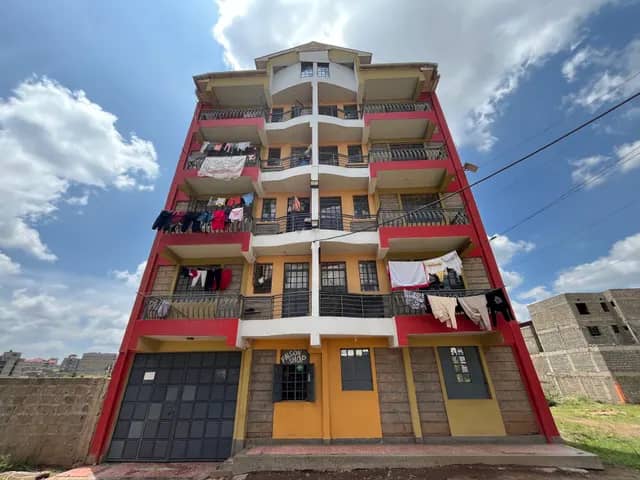 Falcon house