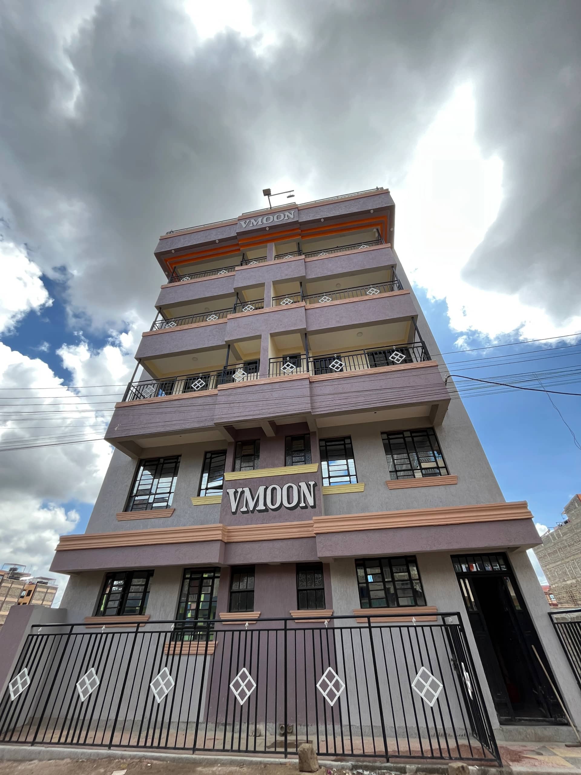 Vmoon Apartment