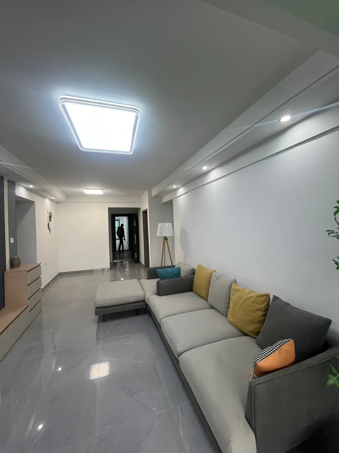 LIVING_ROOM