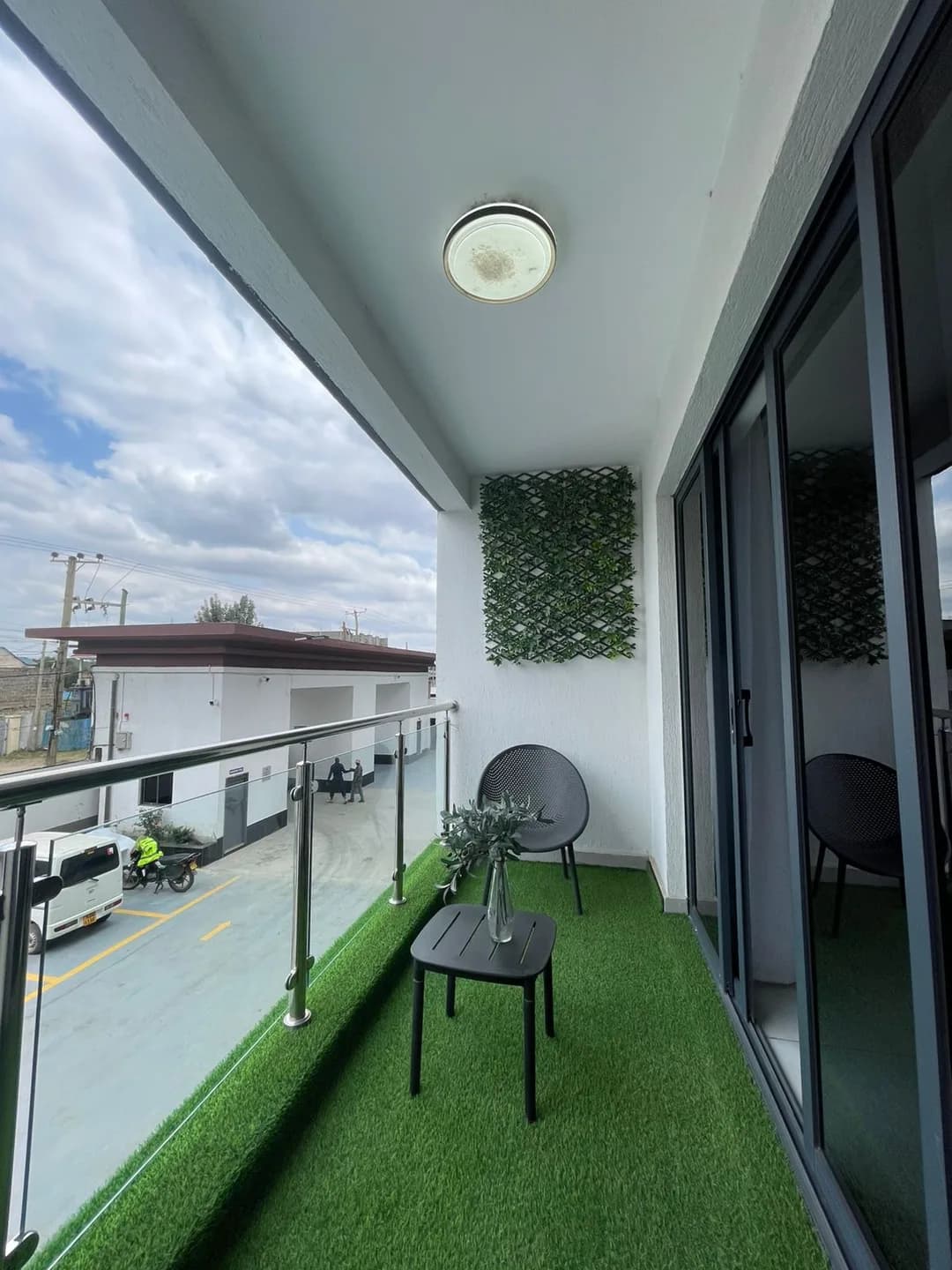 BALCONY