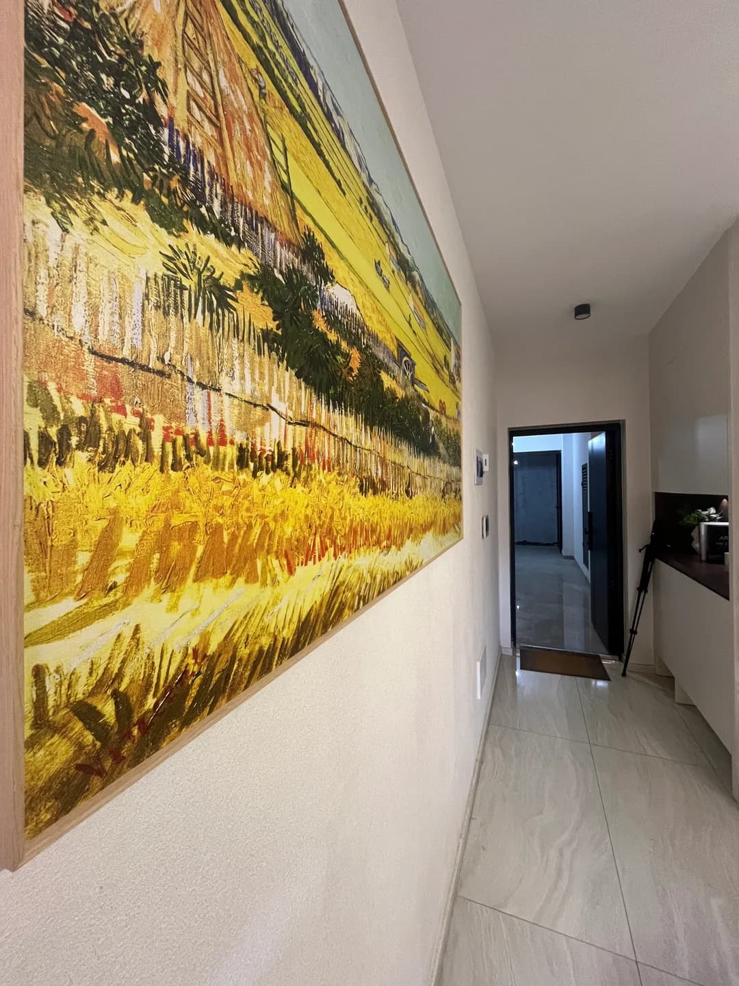 LIVING_ROOM