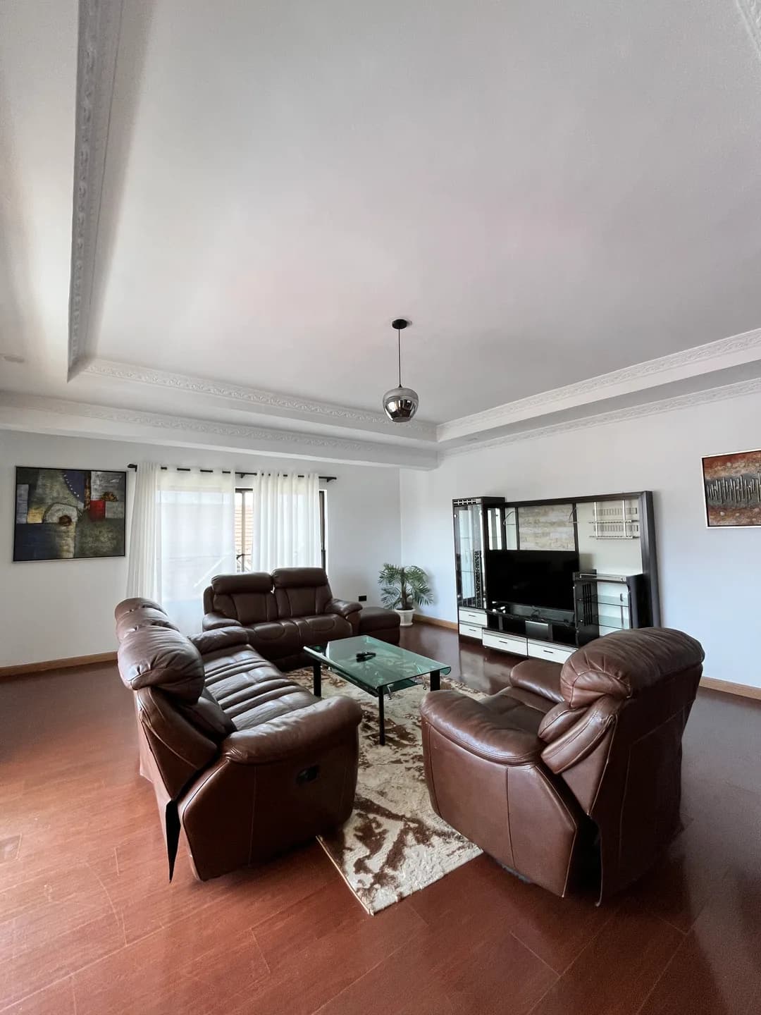 LIVING_ROOM
