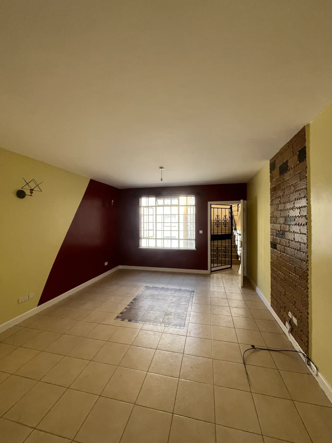 LIVING_ROOM