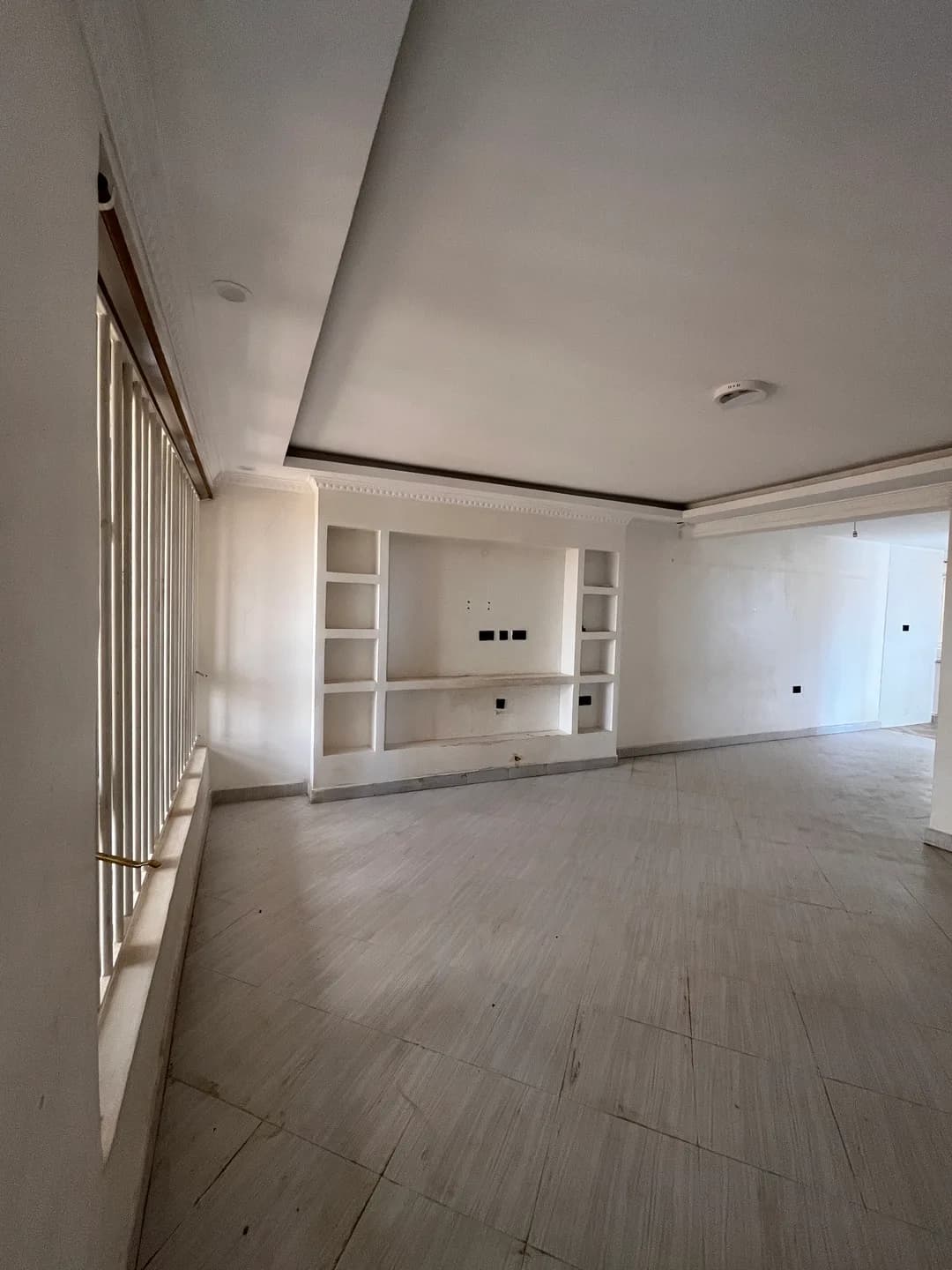 LIVING_ROOM
