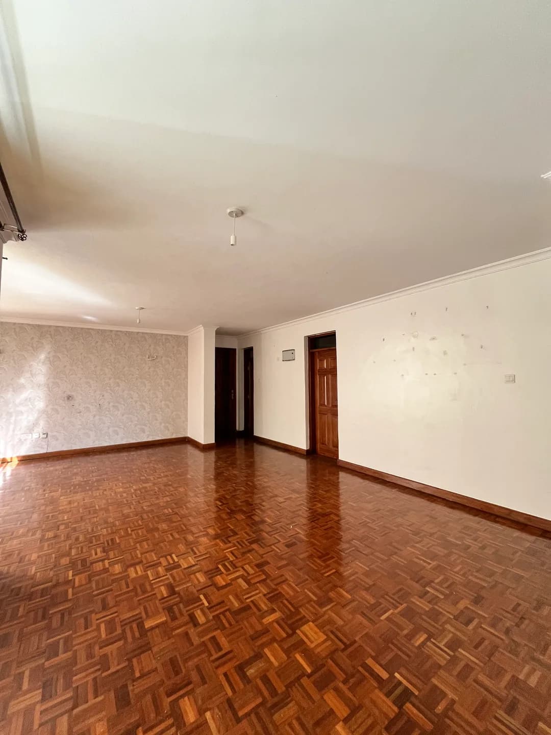LIVING_ROOM