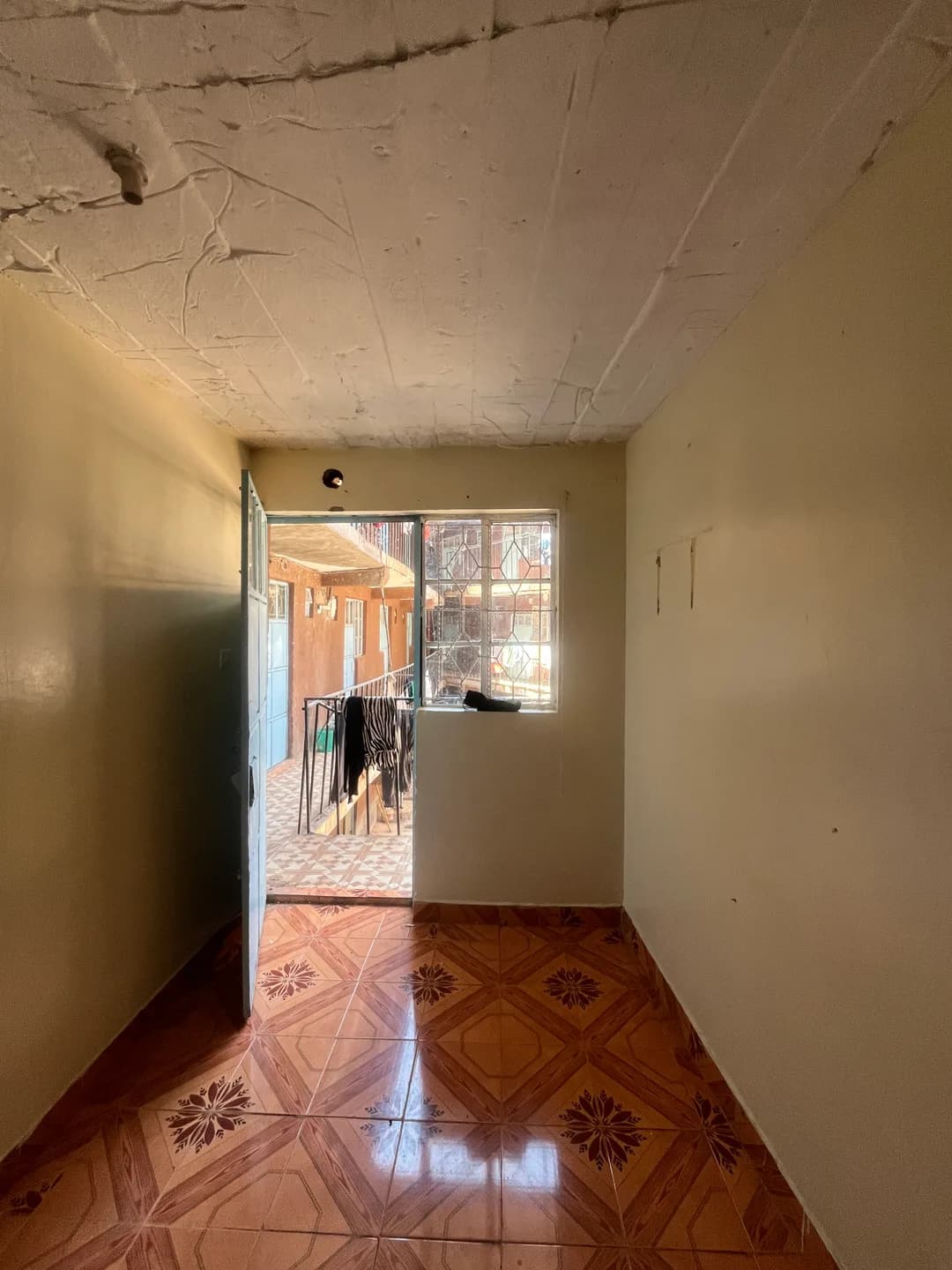 LIVING_ROOM