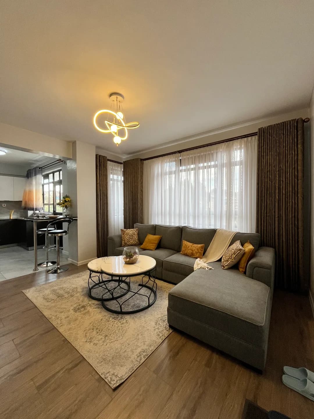 LIVING_ROOM