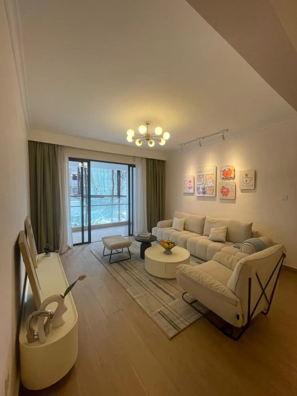 LIVING_ROOM