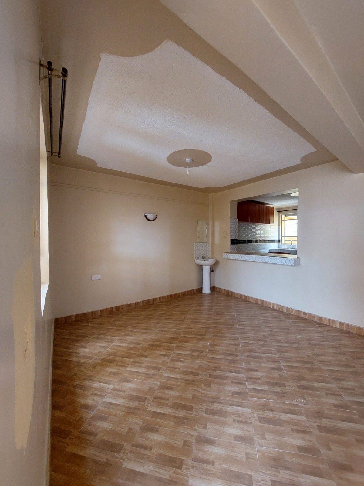 3 Bedroom Apartment for Rent in Komarock– Sosian Estate, Nairobi (Near Shujaa Mall). Rent 40,000. Watch virtual tour and video tour for free.