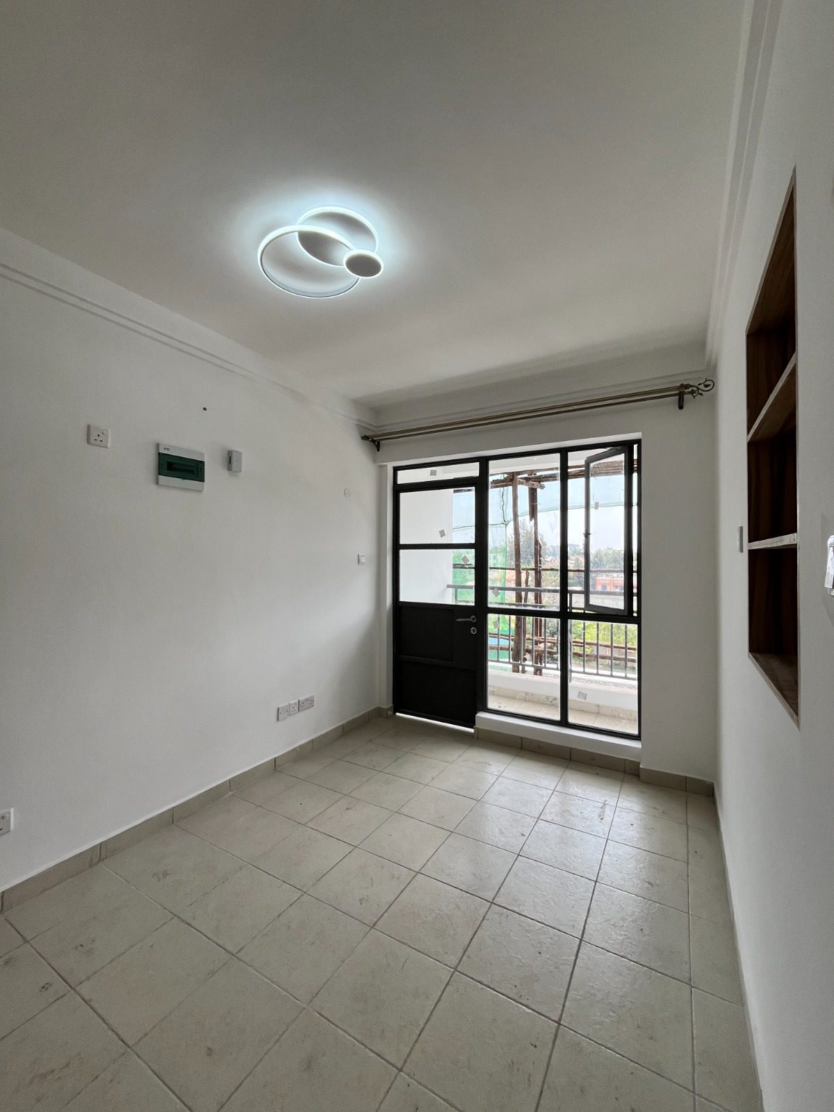 Prestigious Residence – 1 Bedroom Apartment for Sale in Thome (Behind Mountain Mall Roaster’s)