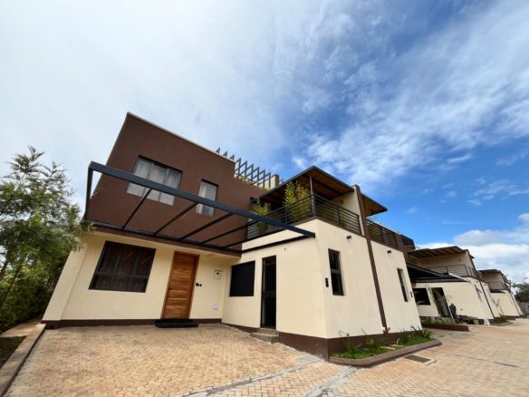 Willow Park Homes 5 Bedroom House/Townhouse/Villa for Sale near Petrol station, Banana (#10419022605)