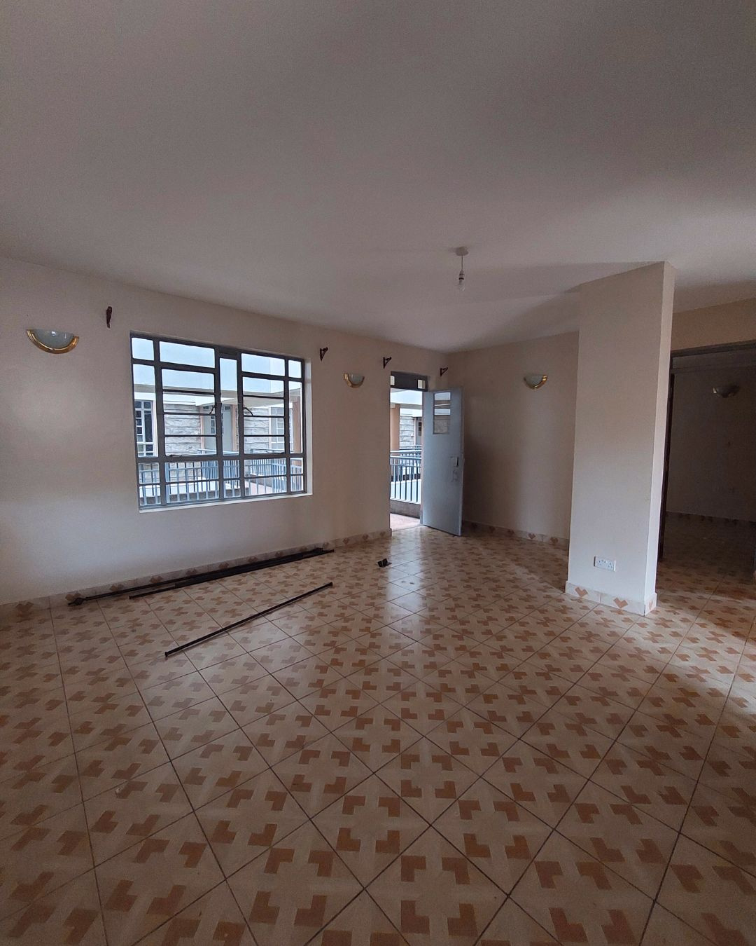 The Yacht 2 Bedroom Apartment for Rent in Thindigua, Kiambu Road – Ksh 35,000. Watch free videos & virtual tours of the house here.
