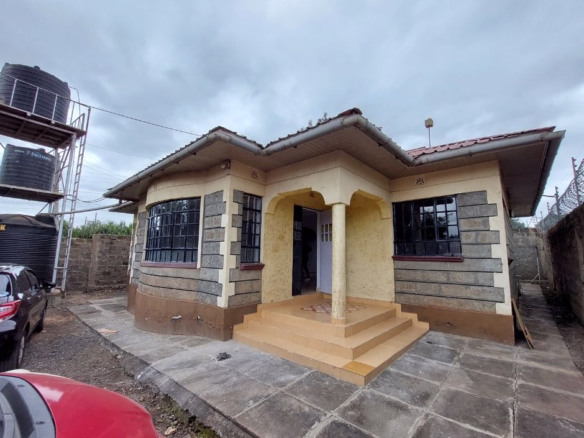 Spacious 3 Bedroom House for Rent – Kiserian | Ksh 43,500. Watch free videos & virtual tours of the house here. Reemio