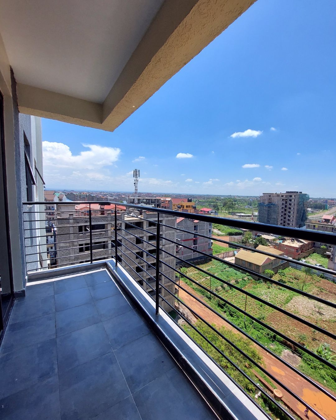 2 Bedroom Apartment for Rent in Clay City Thika Road | Ksh 35,000. Watch free videos & virtual tours of the house here. Reemio