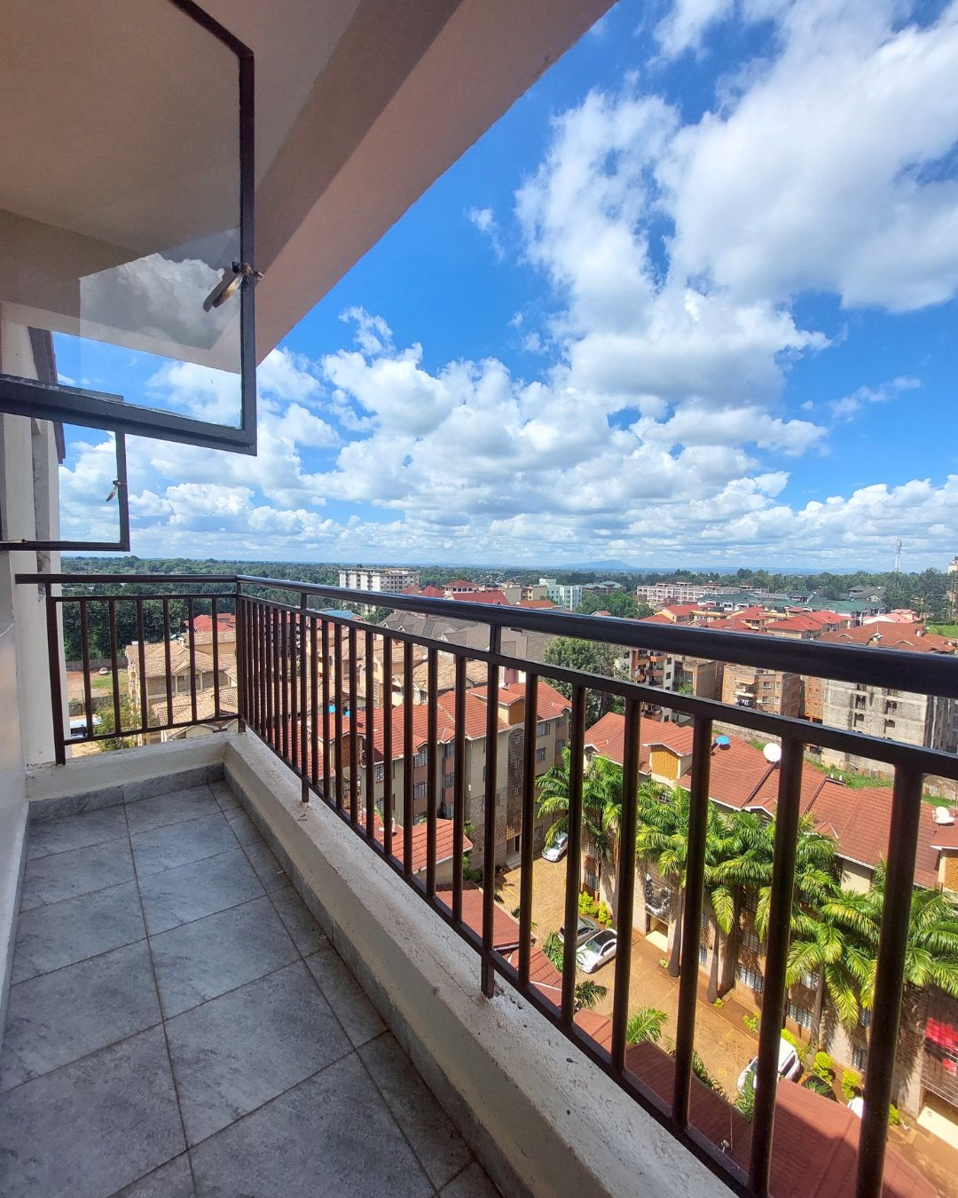 1 Bedroom Apartment for Rent in Thindigua, Kiambu Road – Ksh 30,000. Watch free videos & virtual tours of the house here. Reemio