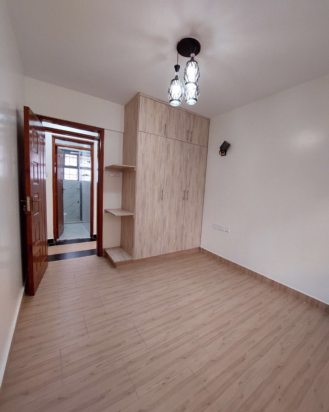 1 Bedroom Apartment for Rent – Kamiti Road | Ksh 30,000. Watch free videos & virtual tours of the house here. reemio