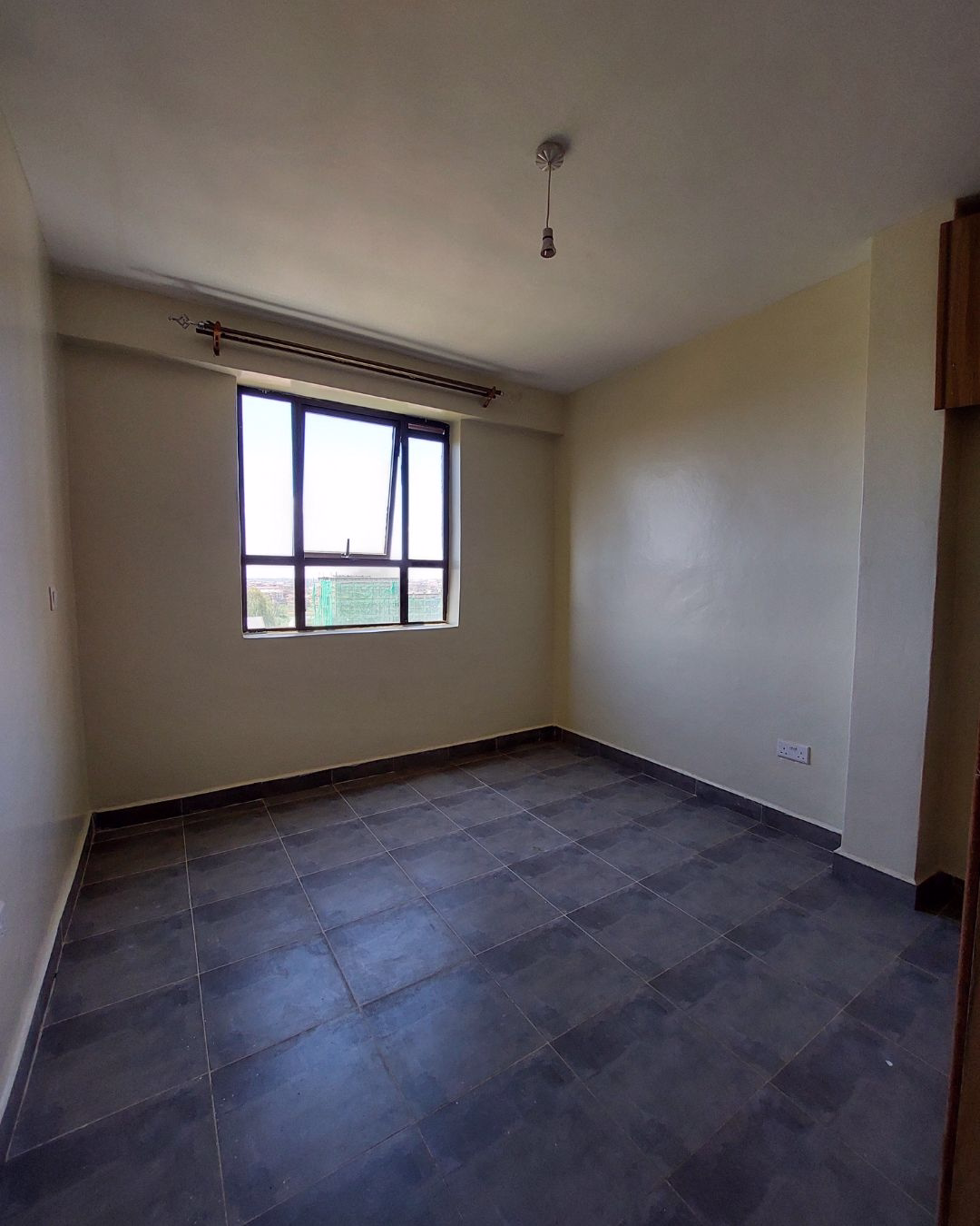 2 Bedroom Apartment for Rent in Clay City Thika Road | Ksh 35,000. Watch free videos & virtual tours of the house here. Reemio