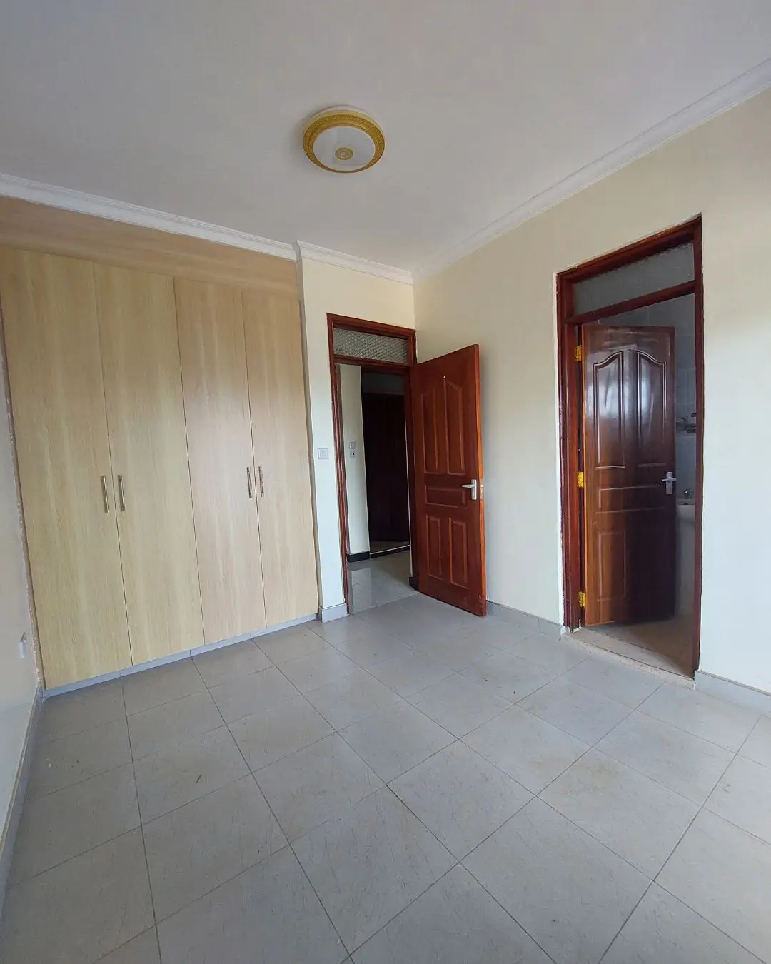2-Bedroom Apartments Along Kamiti Road, Nairobi near Jacaranda Gardens. Watch free videos & virtual tours of the house. Rent: 35k to 40k Reemio