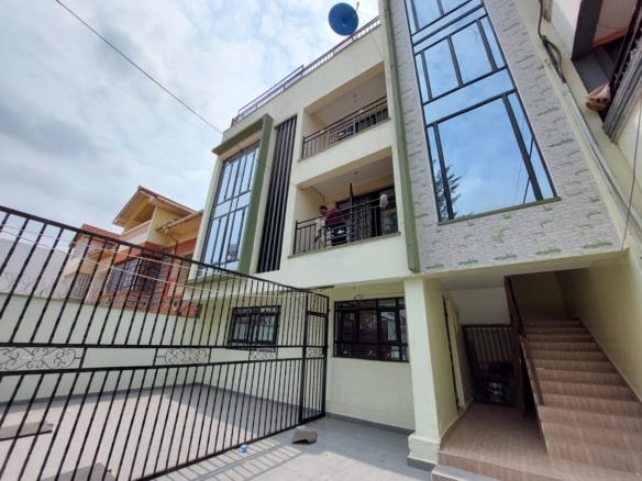 3 bedroom apartment for rent in komarock kayole spine road