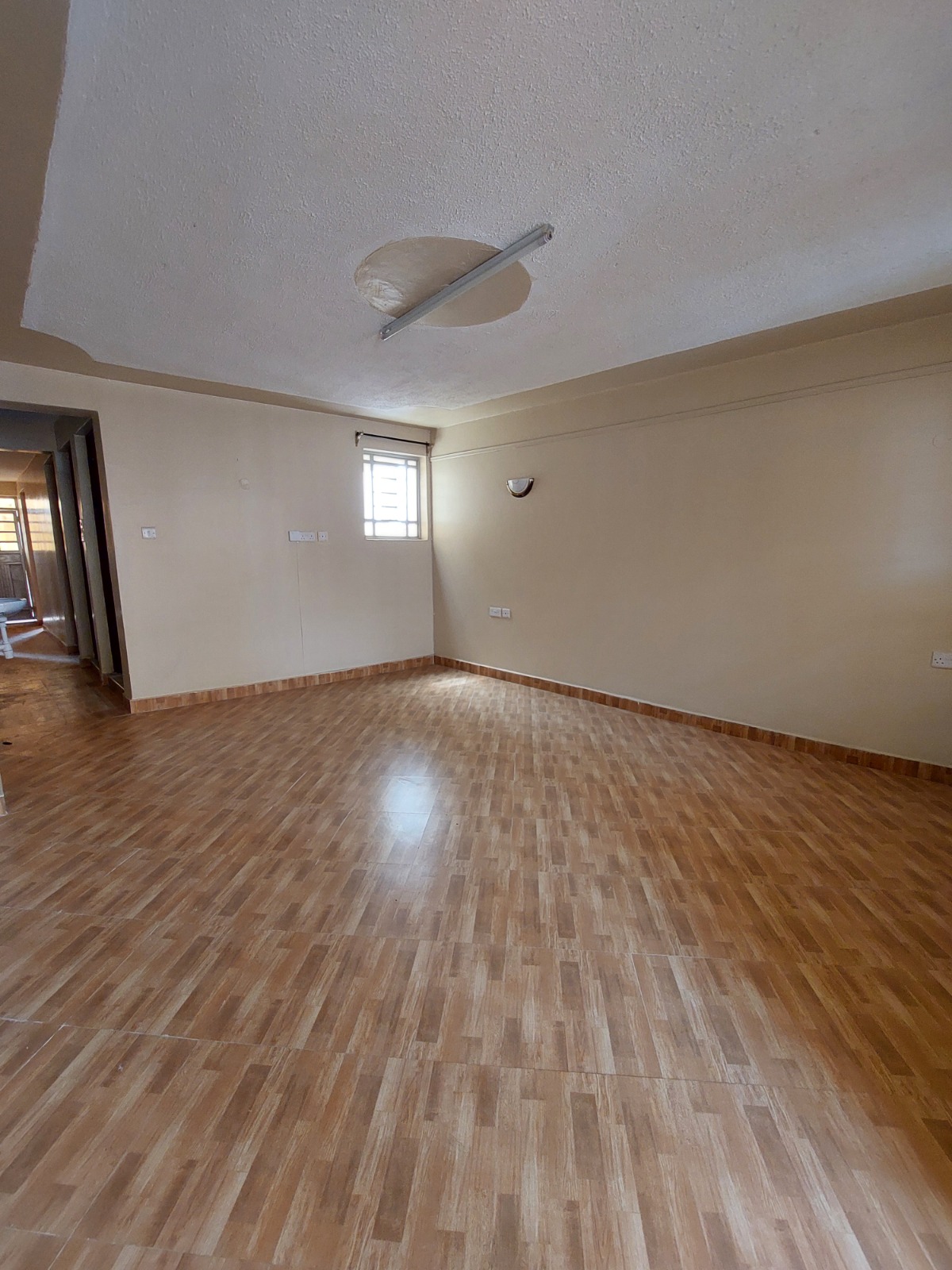 3 Bedroom Apartment for Rent in Komarock– Sosian Estate, Nairobi (Near Shujaa Mall). Rent 40,000. Watch virtual tour and video tour for free.