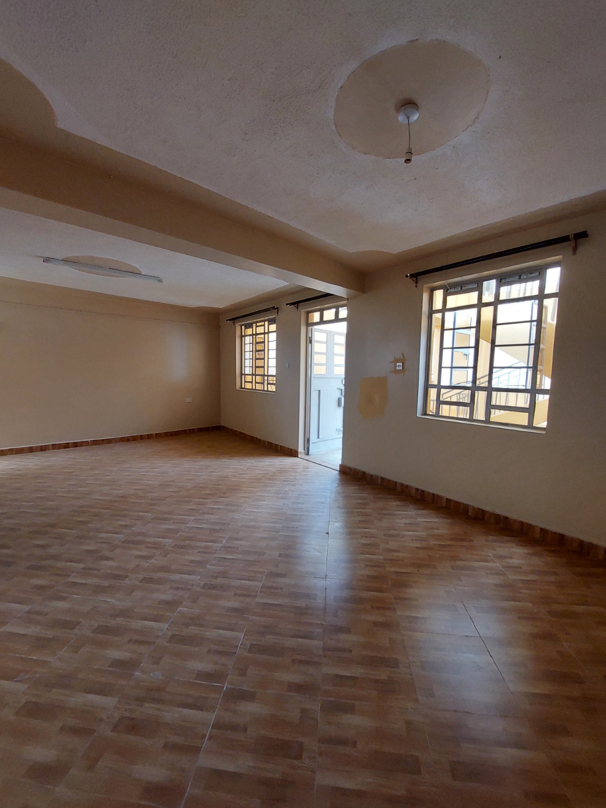3 Bedroom Apartment for Rent in Komarock– Sosian Estate, Nairobi (Near Shujaa Mall). Rent 40,000. Watch virtual tour and video tour for free.