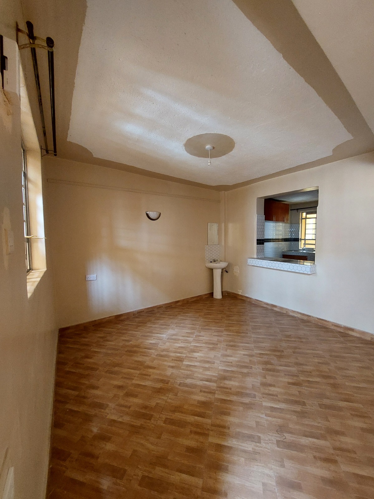 3 Bedroom Apartment for Rent in Komarock– Sosian Estate, Nairobi (Near Shujaa Mall). Rent 40,000. Watch virtual tour and video tour for free.