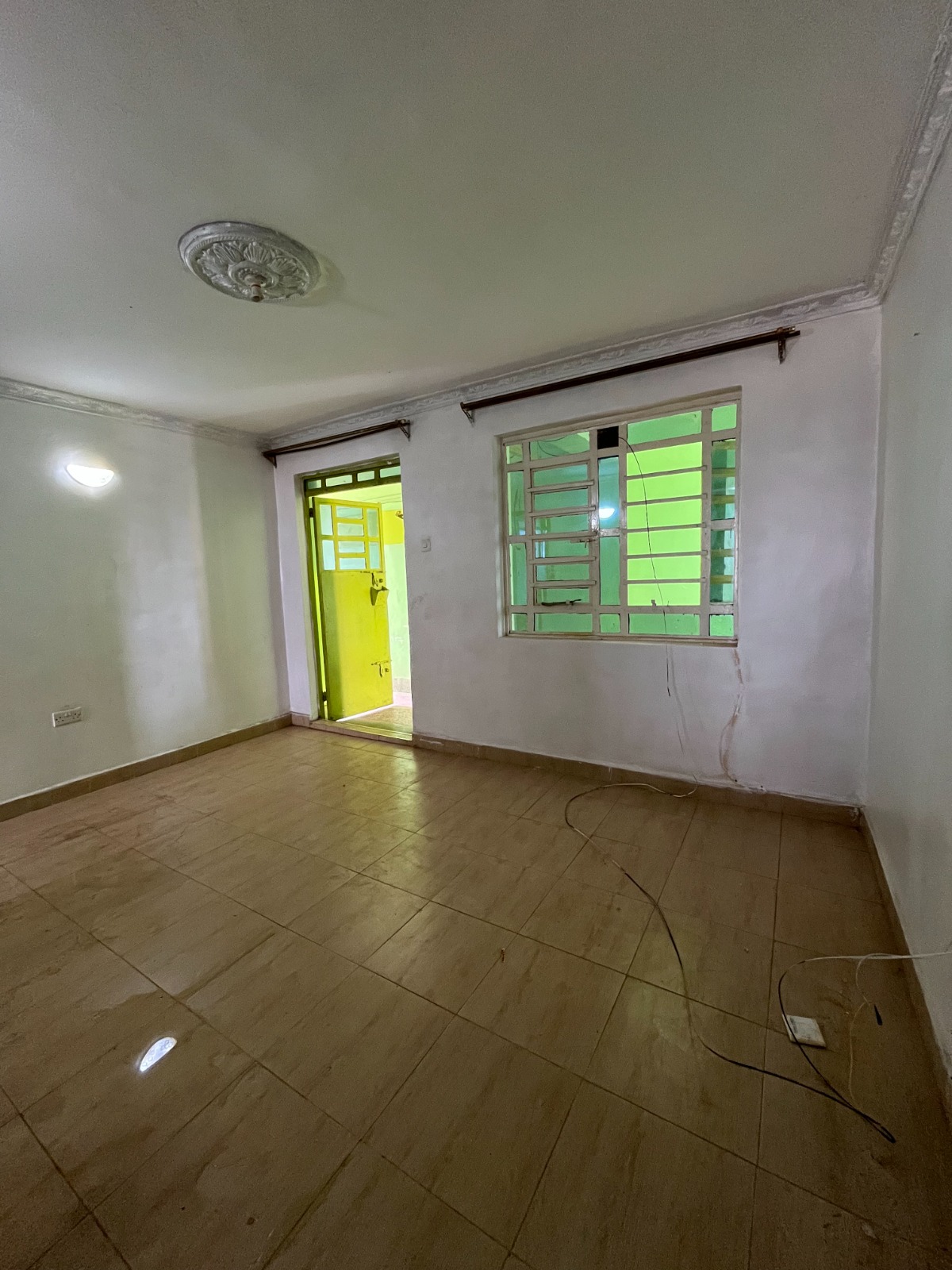 WhatsApp Image 2025-10-06 at 06.32.37 Cosmopolitan Homes – 2 Bedroom Apartment for Rent, Memblyn (Bypass)