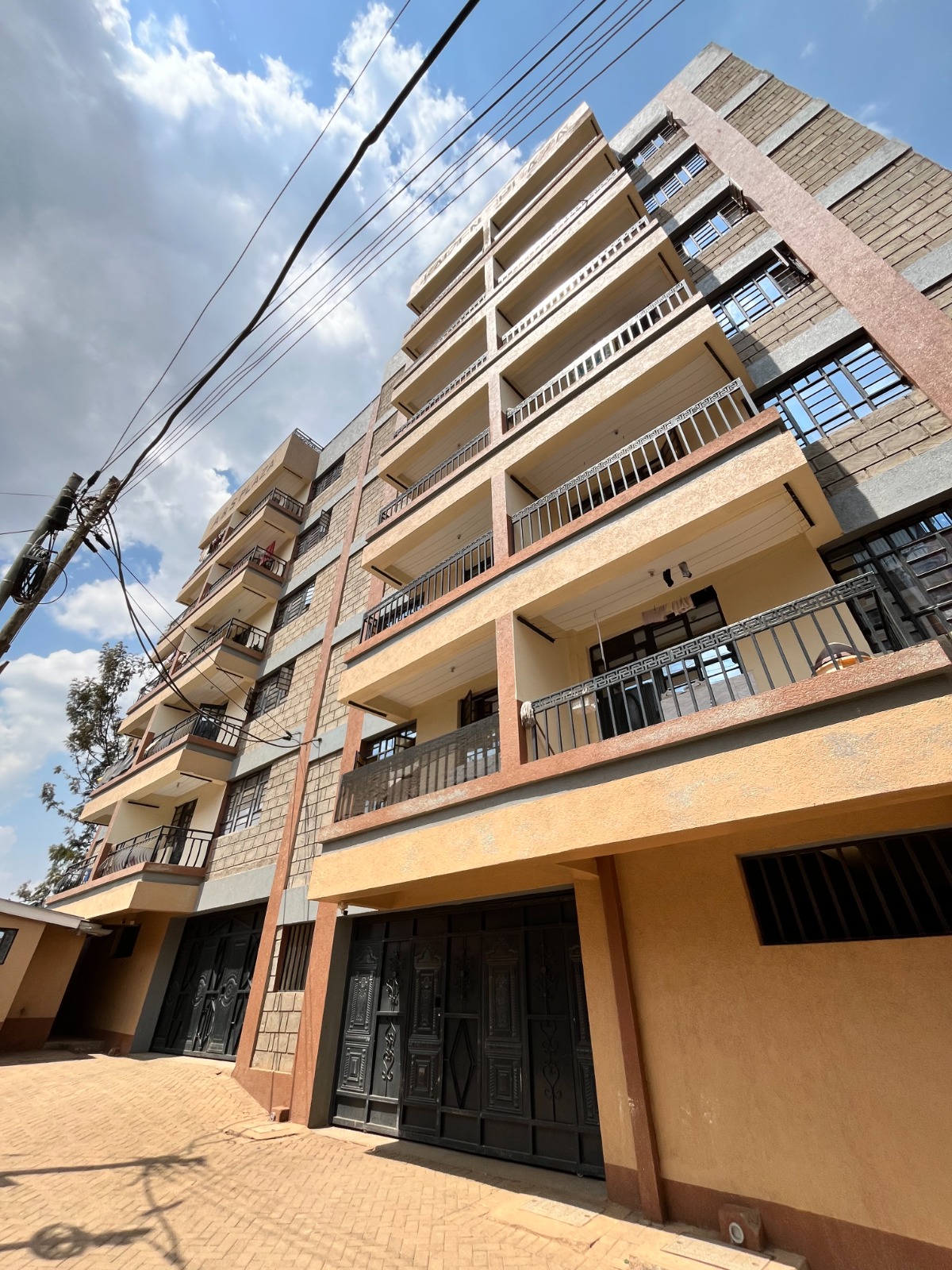 Kaizen Plaza – 1 Bedroom Apartment in Kimbo Relli, Matangi (Near Railway Station)