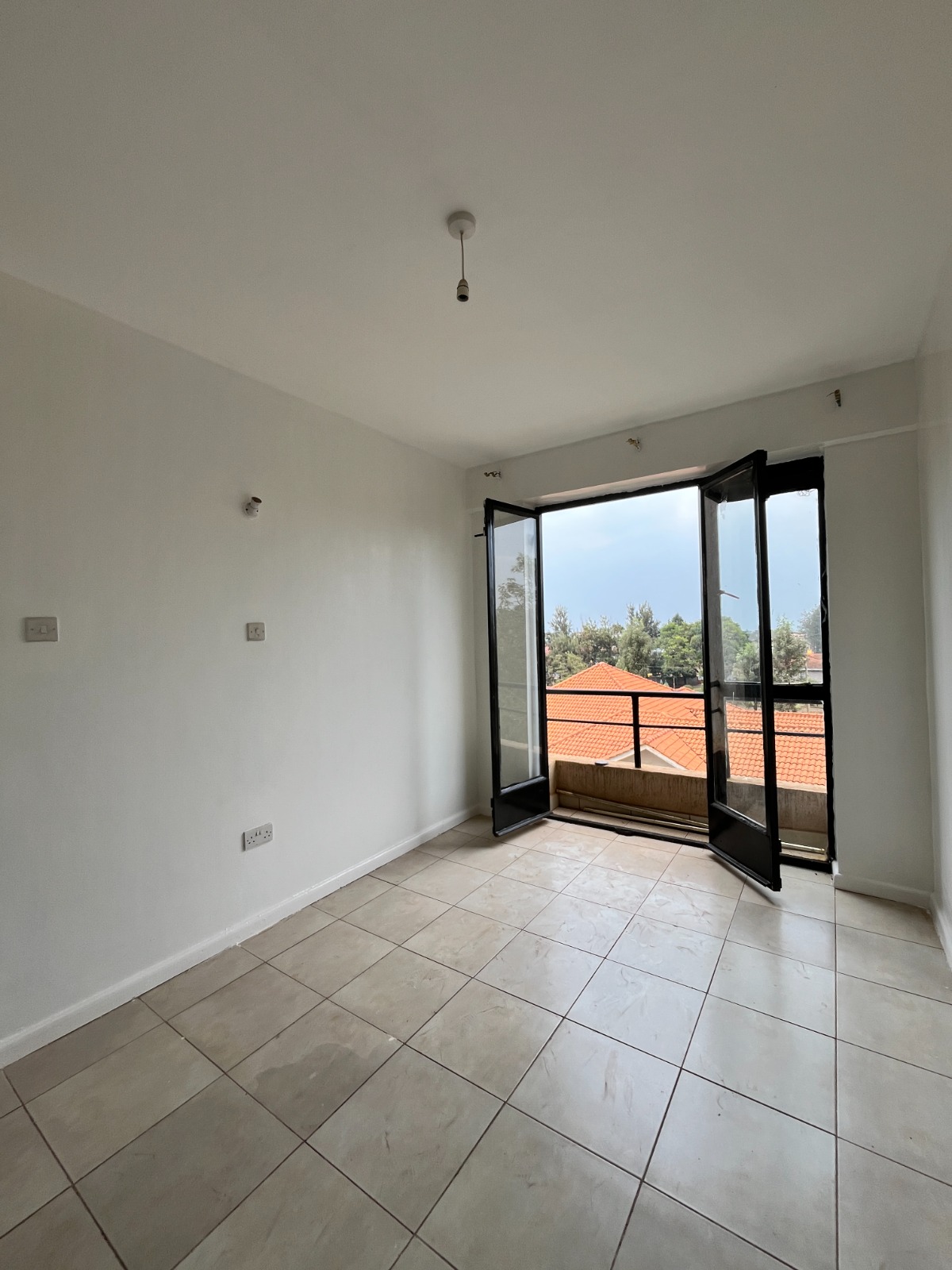 WhatsApp Image 2025-10-13 at 07.36.51 (1) Tsavo Coral Bells – 1 Bedroom Apartment in Thindigua (Behind St. Gregory the Great Catholic Church)