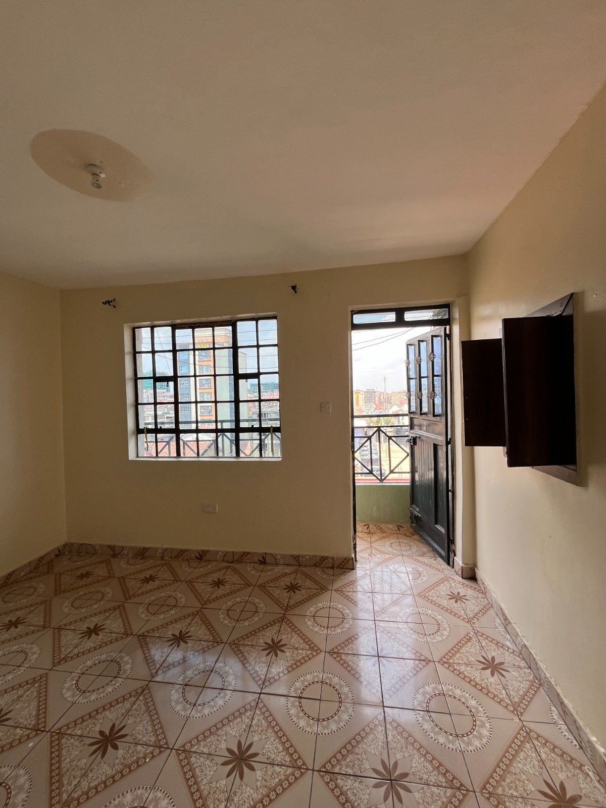 Abdul's - 2 Bedroom Apartment for Rent, Donholm (Near Alpha Gas Center, Savannah Road)