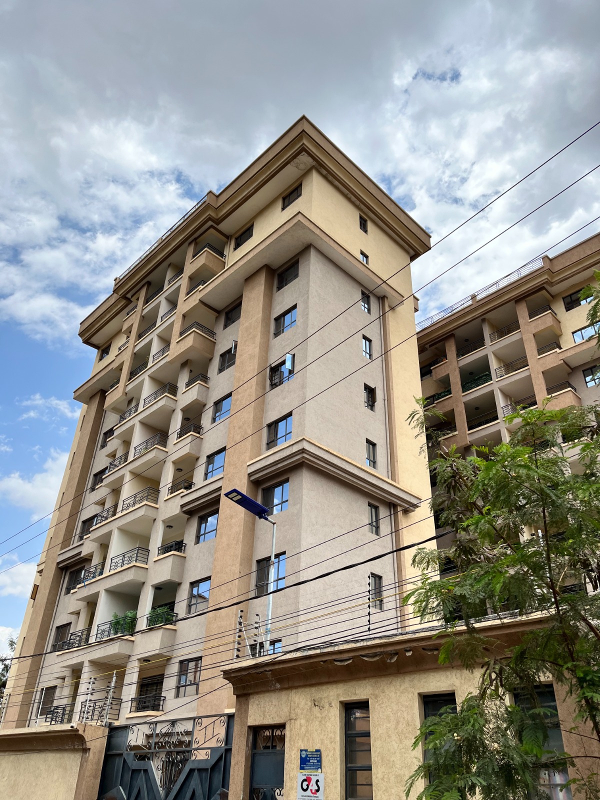 Pon De Rosa – 2 Bedroom Ensuite Apartment for Rent in Thome (Near Roasters)