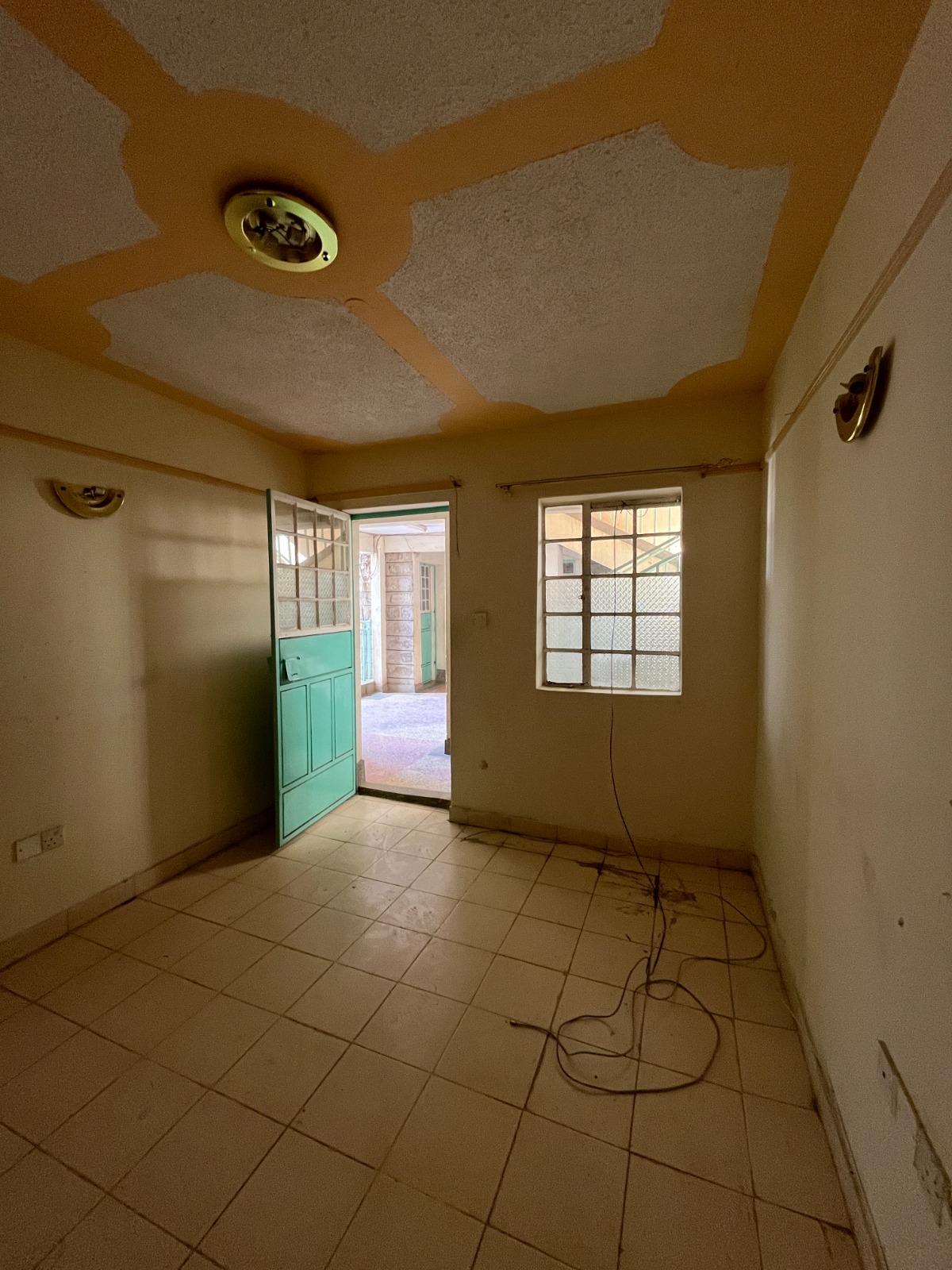 WhatsApp Image 2025-10-25 at 06.52.19 (1) Fedha Heights – 1 Bedroom in Fedha (Near Quickmart Supermarket)