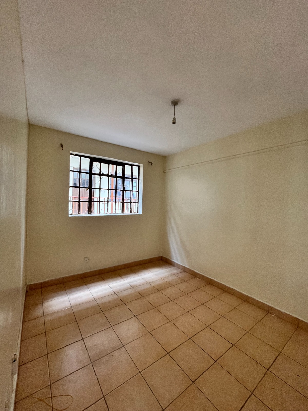 WhatsApp Image 2025-10-25 at 10.34.07 2 Bedroom Apartment for Rent in Thome (Opposite Rubis Thome)