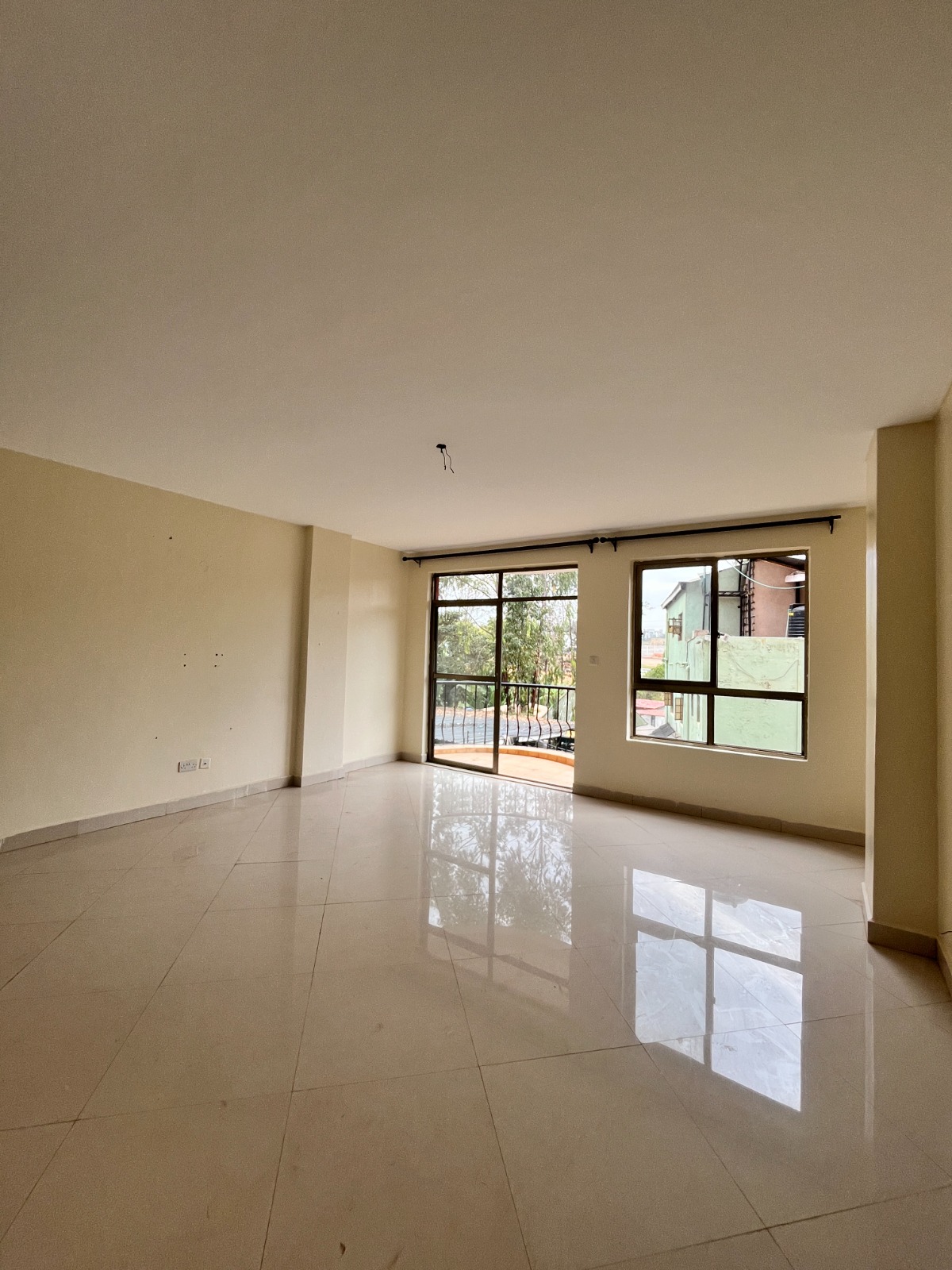 WhatsApp Image 2025-10-25 at 16.05.39 Runda Royale – 2 Bedroom Apartment for Rent, Thindingwa (Near Simcocy Restaurant, Kiambu Road)