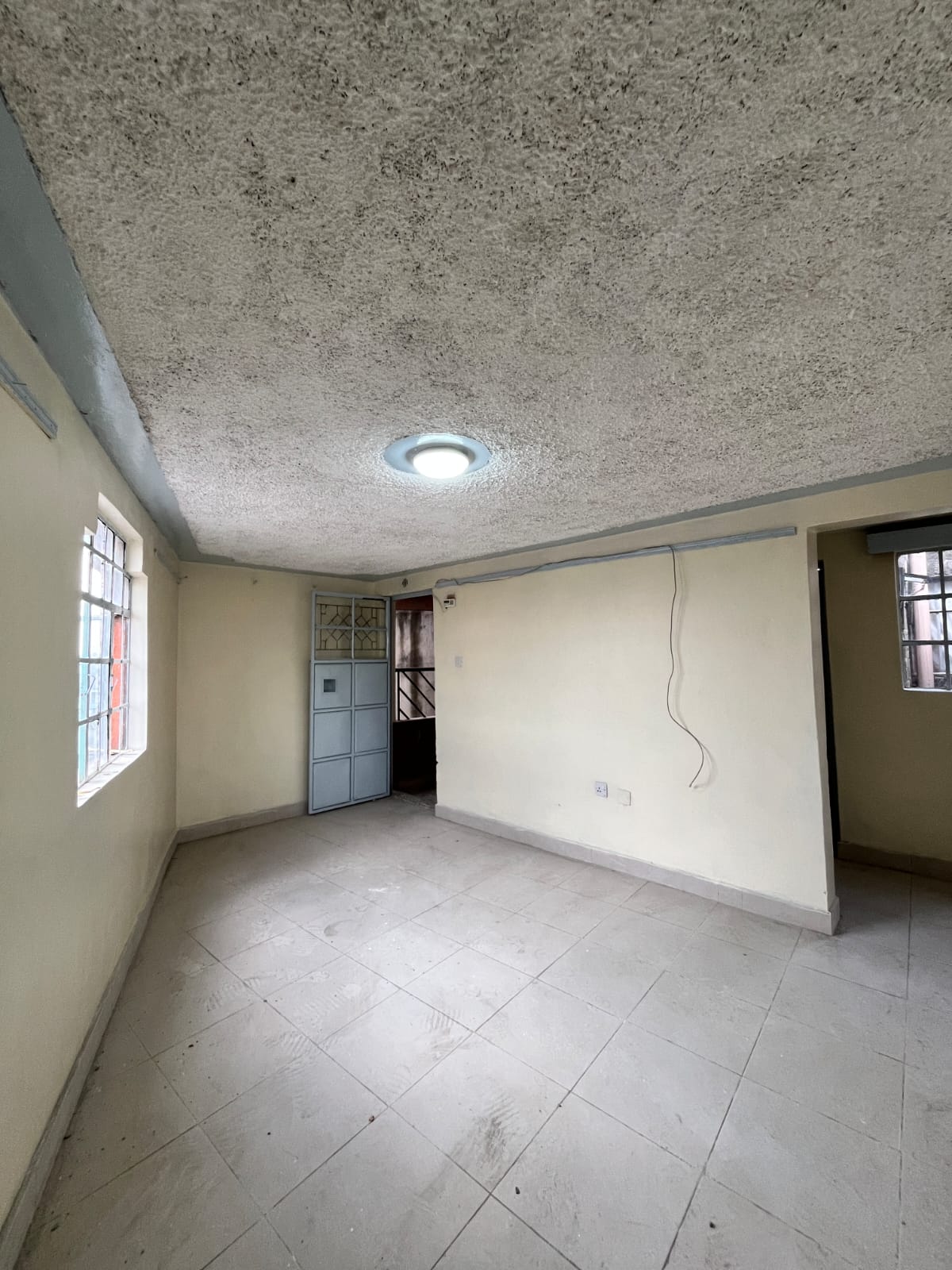 WhatsApp Image 2025-11-08 at 15.20.31 Brian's (A) – 2 Bedroom Apartment for Rent in Umoja 1 (Near Umoja 1 Police Patrol Post)