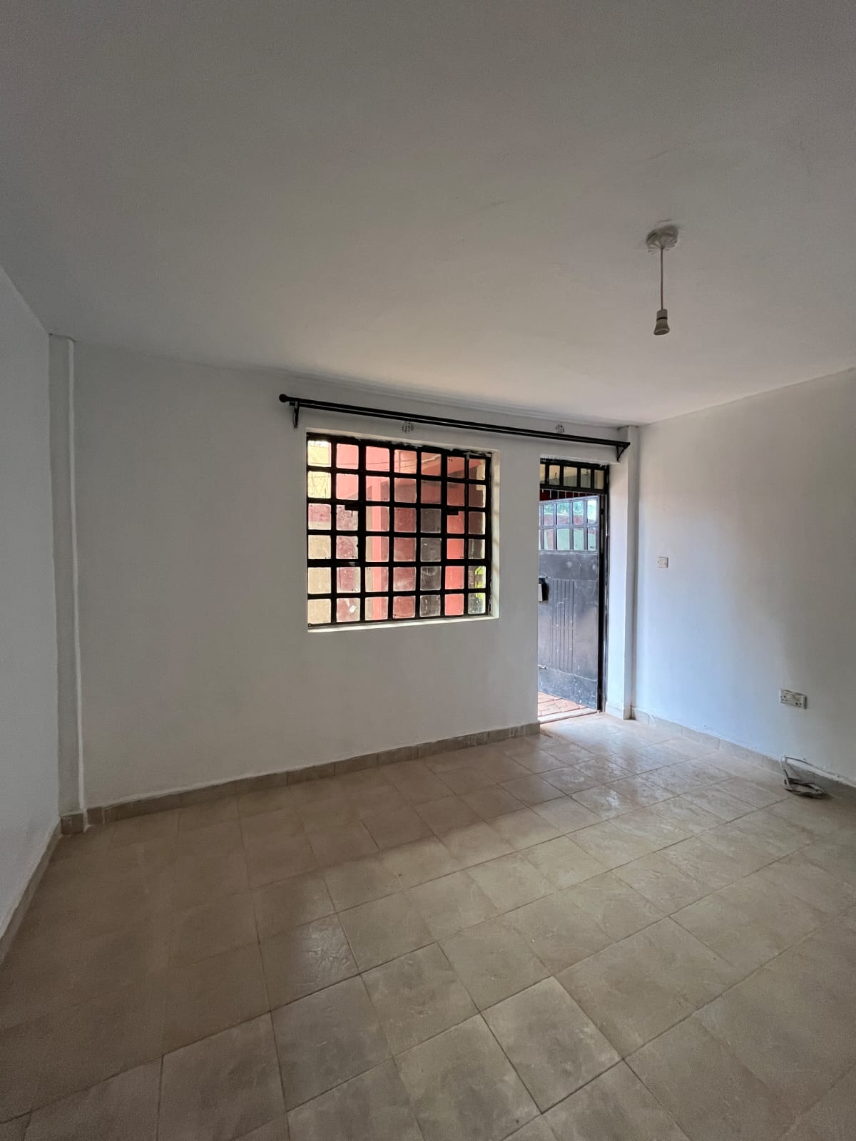 WhatsApp Image 2025-11-08 at 15.52.34 (2) Longinus Apartment – 2 Bedroom Apartment for Rent in Kenyatta Road (Near Basil)
