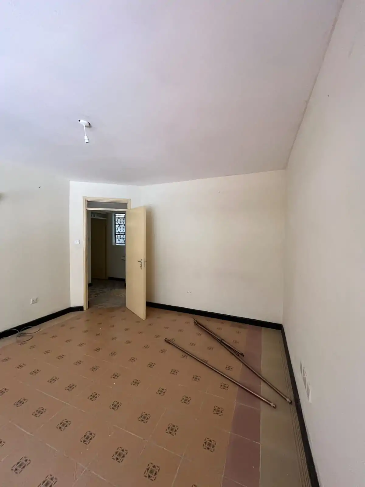 WhatsApp Image 2025-11-08 at 18.00.17 Dennis' Apartment – 2 Bedroom Unit in Fedha (Near CNC Fitness Hub)