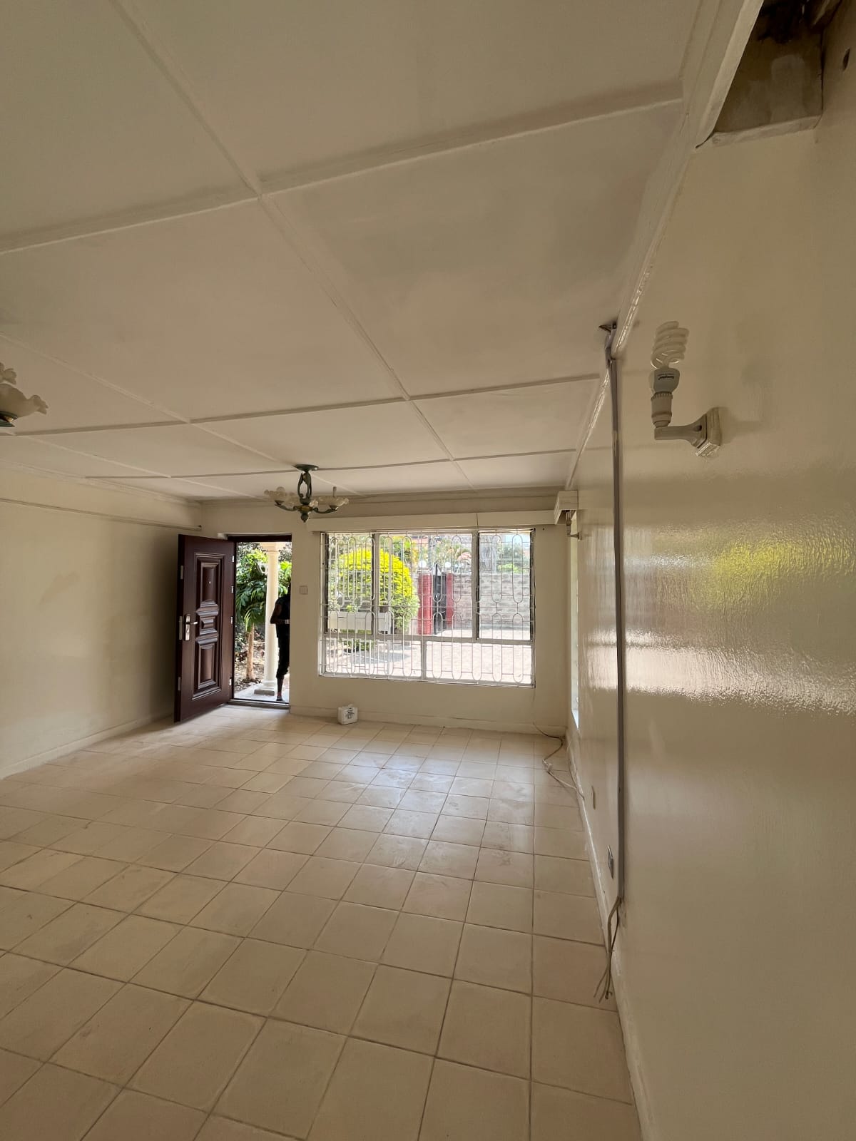 WhatsApp Image 2025-11-08 at 18.04.32 (2) Abdi's House/Villa – 5 Bedroom Home in Tassia (Near Samburu Court)