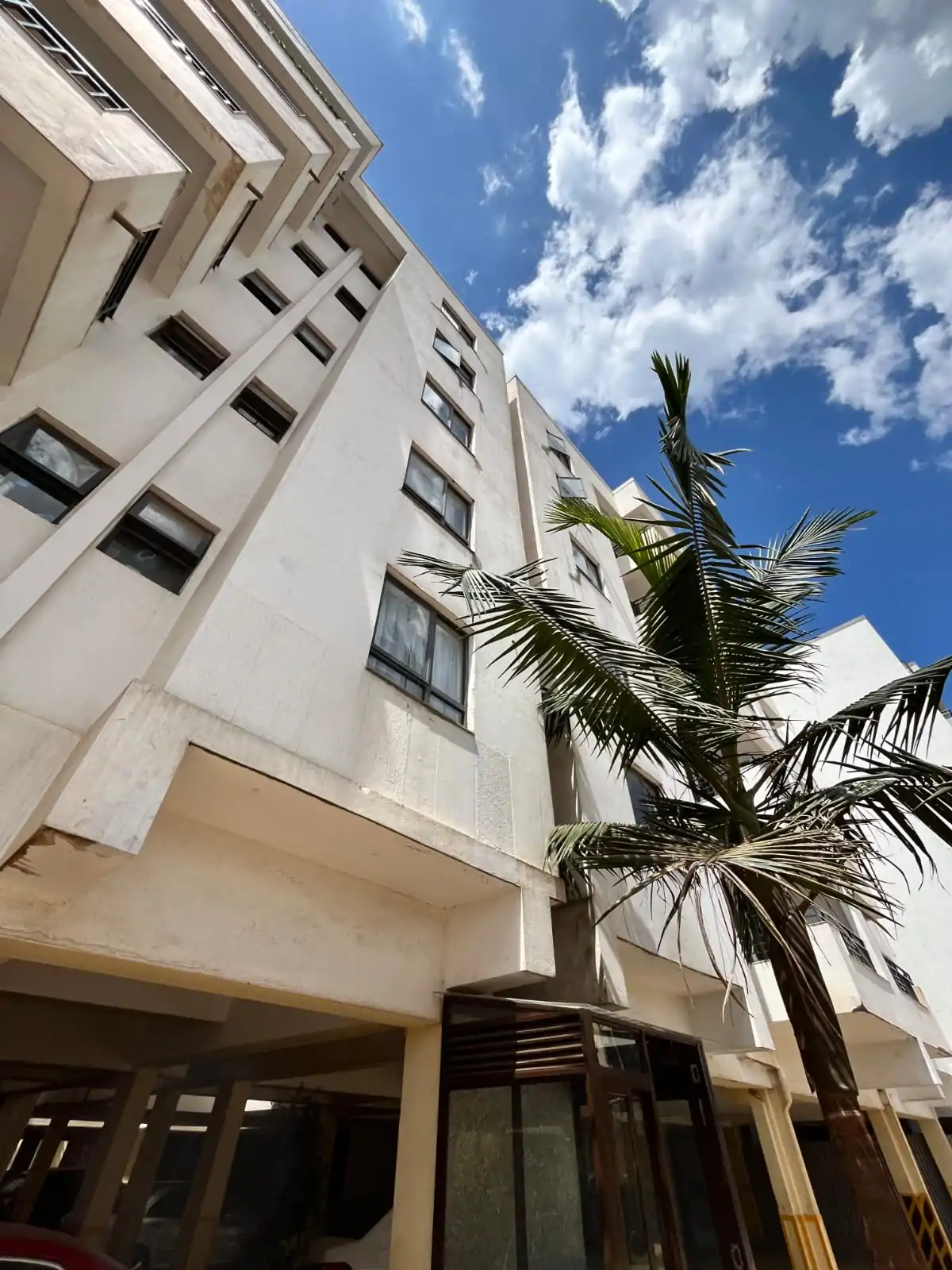 WhatsApp Image 2025-11-15 at 15.50.25 (3) White Villa Apartment – 2 Bedroom Apartment for Rent in Ngong Road (Near Boldon Gas Traders)