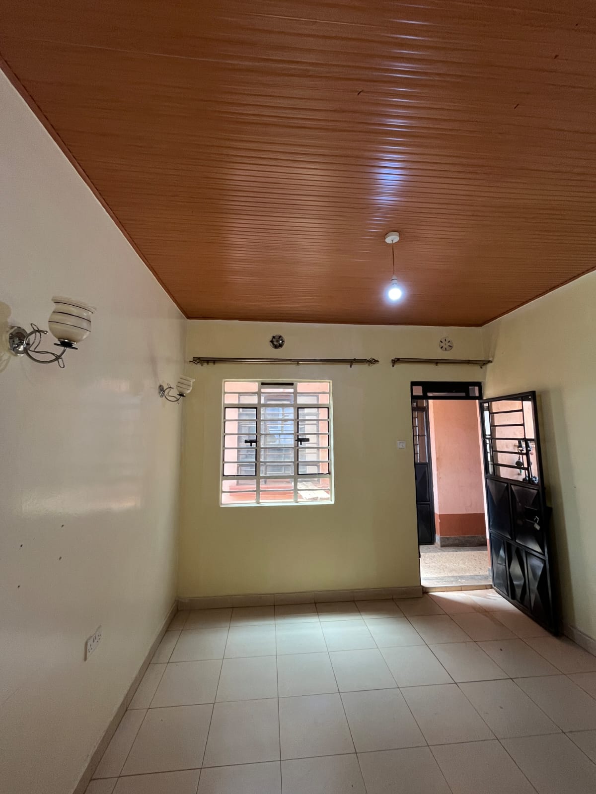 WhatsApp Image 2025-11-17 at 19.49.36 (1) Eddy's House – 1 Bedroom Apartment for Rent in Witeithie (Thika Road)