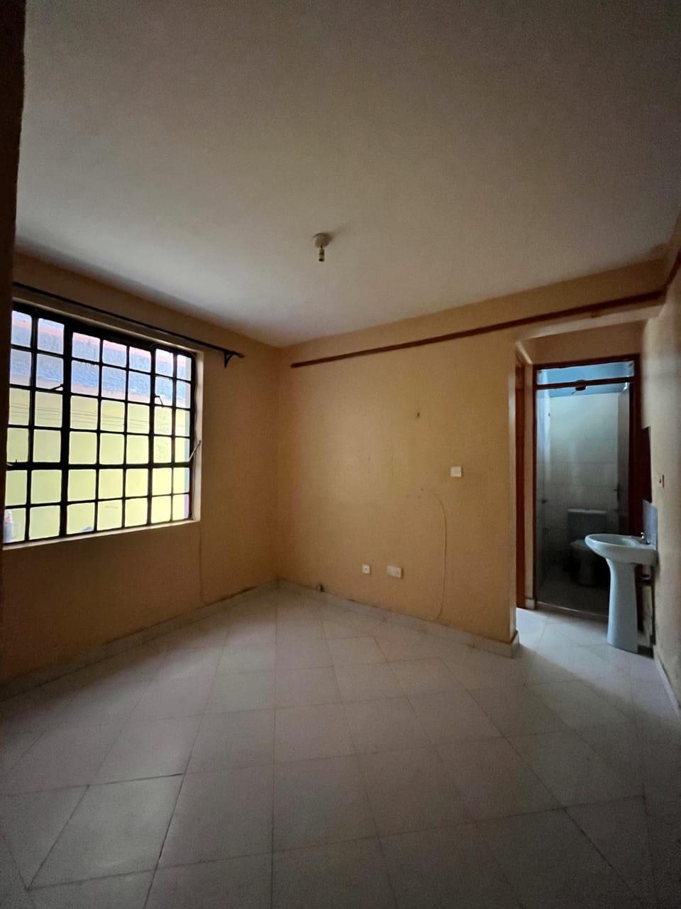 WhatsApp Image 2025-11-26 at 19.04.31 Francis– 1 Bedroom Apartment for Rent in Utawala (Near Ngonda Hardware)