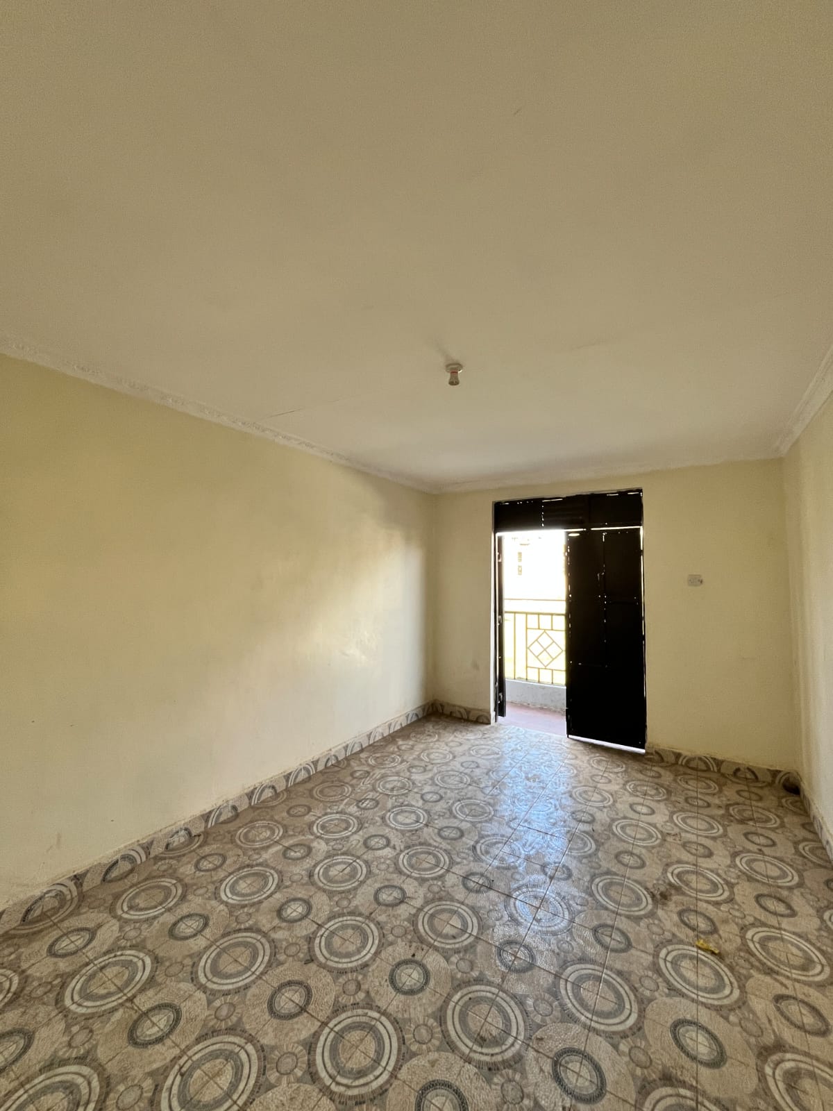 WhatsApp Image 2025-11-26 at 19.13.06 Kiara's– Commercial Space for Rent in Utawala (Near SDA Church Bypass)