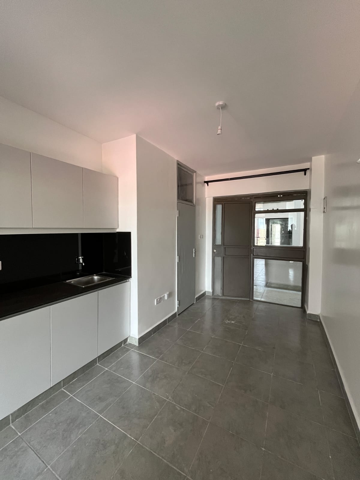 WhatsApp Image 2025-11-28 at 10.42.06 Tsavo Sunset Phase 2 – 1 Bedroom Apartment for Rent in Thindigua (Near Laceup Sport Centre) - B307