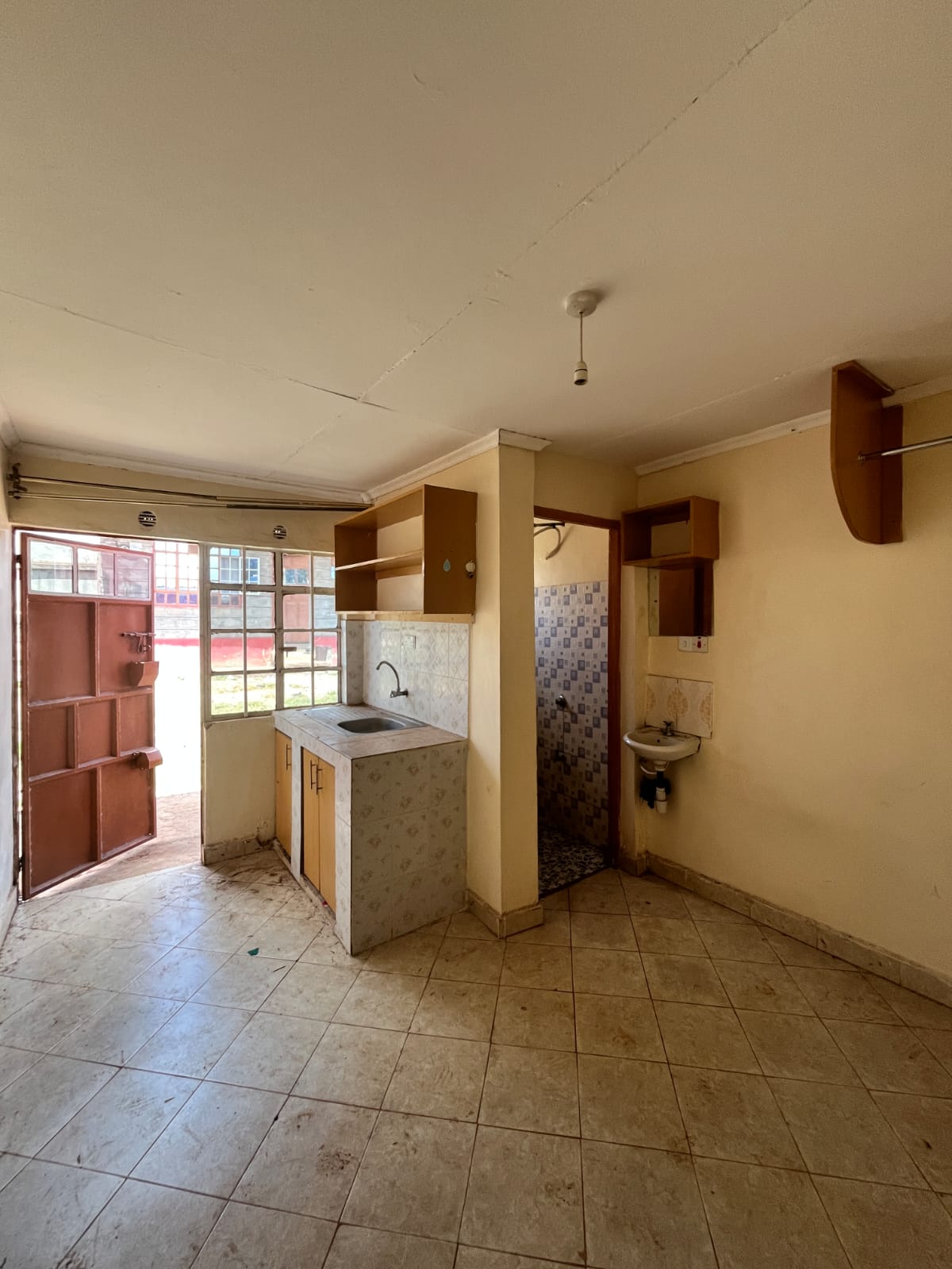 WhatsApp Image 2025-12-14 at 23.00.15 (2) Catherine's - Bedsitter Apartment for Rent, Wanginge (Kia Wanugu Ndongoro Road)